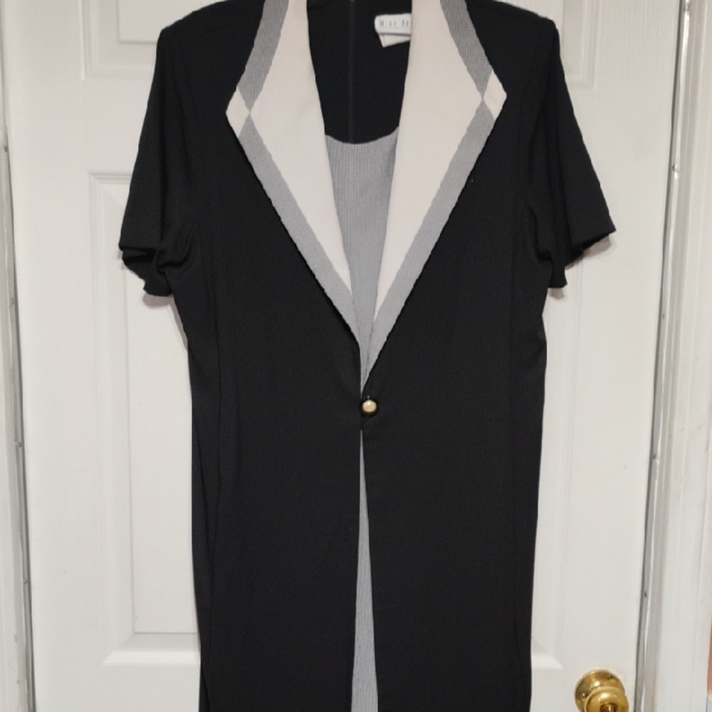 Vintage Miss Dorby Black Short Sleeve Blazer Dress with Houndstooth Button Dress